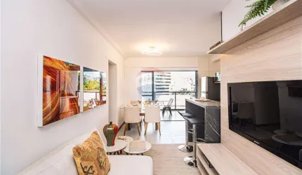Apartamento 3 quartos, suíte, 2 vagas, São Mateus.