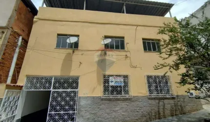Casa de 04 quartos , sendo uma suíte, 02 salas, 03 banheiros, 01 garagem grande no bairro Santa Cecília, próximo ao Estrela Sul, São Mateus.