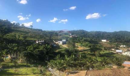 Excelente casa a venda, com três suites, no Condomínio Morada da Graça., um condomínio fechado próximo ao centro de juiz de Fora