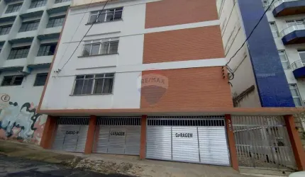 Apartamento dois quartos, cozinha ampla e área de serviço, escada com fácil acessibilidade. Sem vaga  de garagem. .  PACOTE: 1567,50.