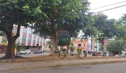 Apartamento 03 quartos para Locação na Praça do Cruzeiro  Centro de Juiz de Fora.