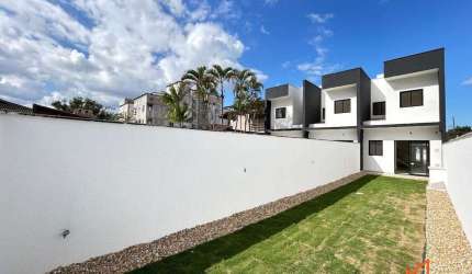 Casa com 3 quartos no Vila Nova em Joinville