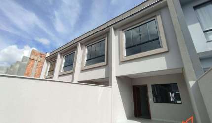 Casa com 3 quartos no Costa e Silva em Joinville