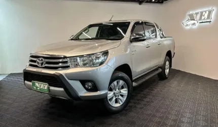 Toyota hilux cd srv 4x2 2.7 flex 16v aut.  - prata - 2016/2017