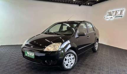 Ford fiesta sed. personnalité 1.0 8v 4p  - preta - 2005/2005