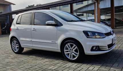 Volkswagen fox highline i motion 1.6 flex 16v 5p  - branca - 2015/2015