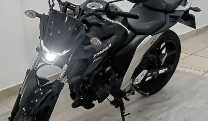 Yamaha fz25 fazer abs street