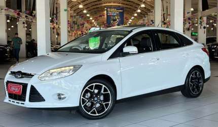 Ford focus 2.0 titanium sedan 16v flex 4p automático