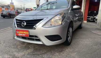 Nissan versa 1.0 12v flexstart 4p mec. - prata - 2017/2018