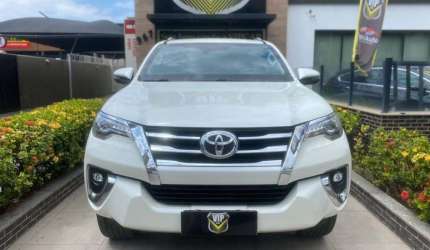 Toyota hilux sw4 2019 2.8 srx diamond 4x4 7 lugares 16v turbo intercooler diesel 4p automático