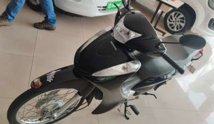 Essa moto esta bem conservada 