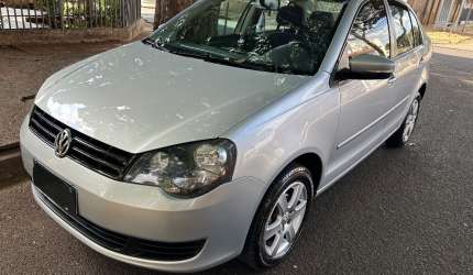 Polo sedan 1.6 ano 2014 completo