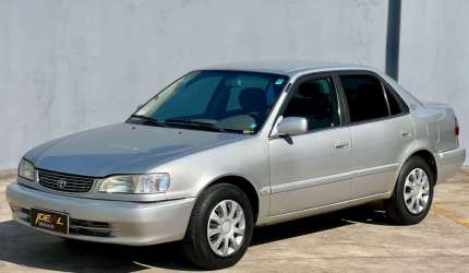 Toyota corolla xei 1.8 - prata - 2000/2000