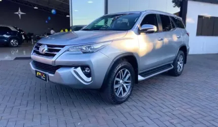 Toyota hilux sw4 srx - prata - 2018/2018