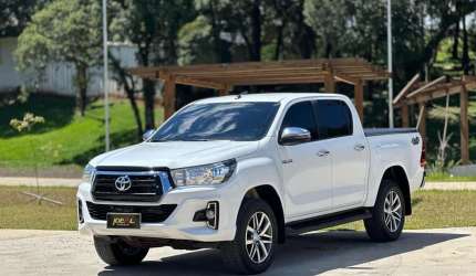 Toyota hilux  srv 2.8 4x4 - branca - 2018/2019