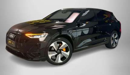 Audi rs e-tron performance black  - preta - 2021/2021