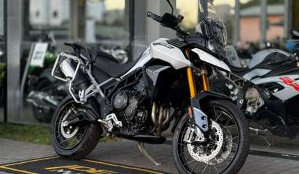 Triumph tiger 900 rally - branca - 2022/2023