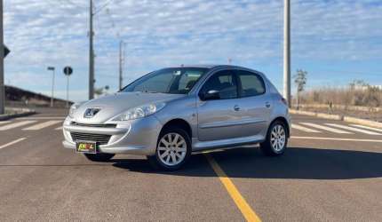 Peugeot 207 xr 1.4  - prata - 2010/2011