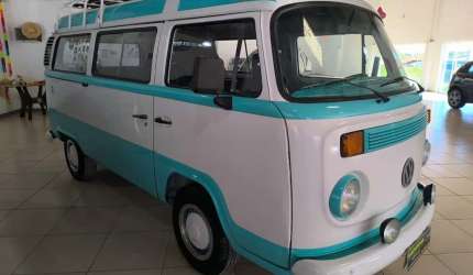 Volkswagen kombi lotação 1.6 mpi  - branca - 2003/2003