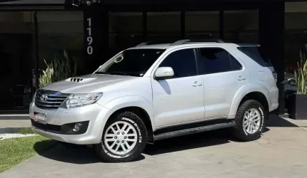 Toyota hilux sw4 2015 3.0 srv 4x4 16v turbo intercooler diesel 4p automático