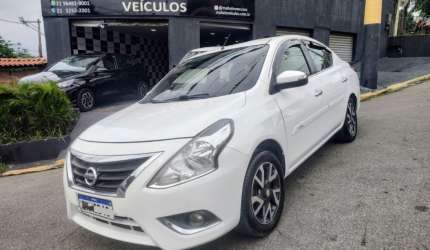 Nissan versa sl 1.6 automático ( valor real )