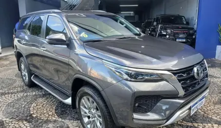 Toyota hilux sw4 2024 2.8 d-4d turbo diesel srx 7l 4x4 automático