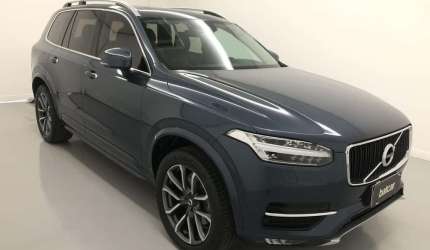 Xc90 t6 momentum awd 