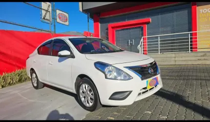 Nissan versa 16 sv 2020