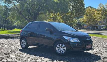 Chevrolet onix hatch joy 1.0 8v flex 5p mec.