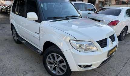 Mitsubishi pajero tr4  aut 4x4 hp 2012/2013