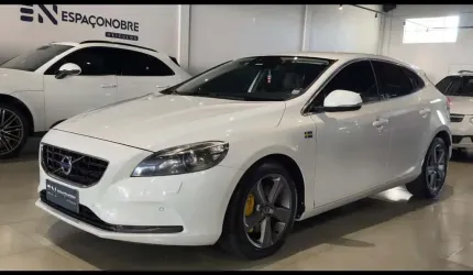 Volvo v40 t4 dynamic 2014