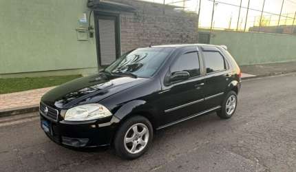 Veiculo bem conservado.