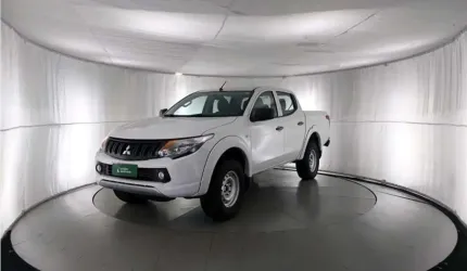 Mitsubishi l200 triton 2023 2.4 16v turbo diesel gl cd 4x4 manual