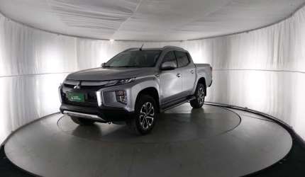 Mitsubishi l200 triton 2023 2.4 16v turbo diesel sport hpe-s cd 4p 4x4 automático