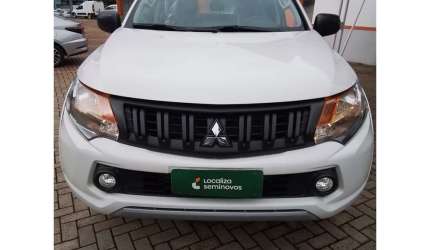 Mitsubishi l200 triton 2023 2.4 16v turbo diesel gl cd 4x4 manual