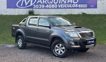 Toyota hilux cd4x4 srv 2015