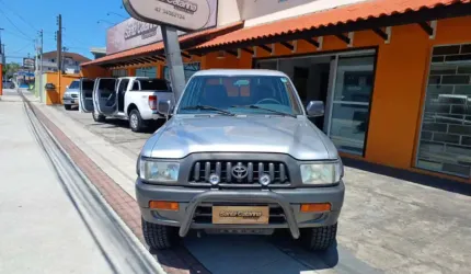 Toyota hilux 3.0 dx 4x2 cd 16v diesel 4p manual