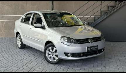 Volkswagen polo sedan 1.6 8v comfortline 4p 2013
