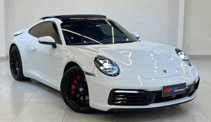 Porsche 911 carrera 2021
