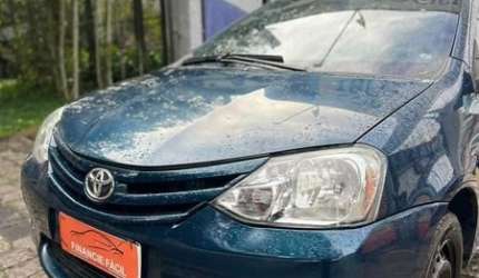 Toyota etios impecavel 