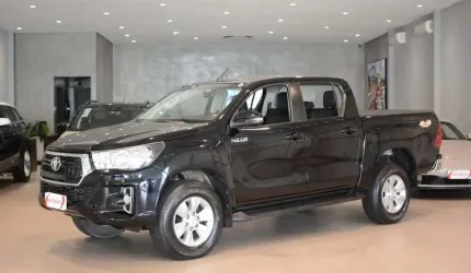 Toyota hilux 2.8 sr 4x4 cd 16v diesel 4p automático