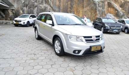 Fiat freemont precision 2.4 at6 - prata - 2012/2013