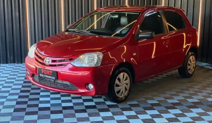 Toyota etios hb xs 1.3 2013