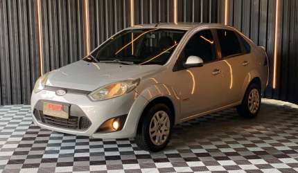 Ford fiesta sedan 1.6 2011