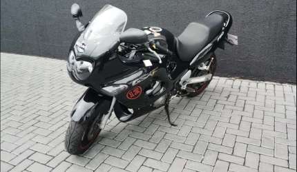 Suzuki gsx 750 f