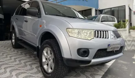 Mitsubishi pajero dakar d 2012