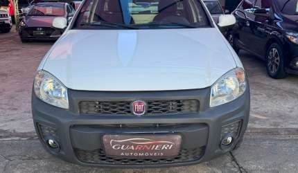 Strada super conservada, com manual e chave reserva, baixo km.