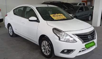 Versa aut 1.6 com baixo km