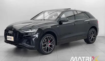 Audi q8 perf.black 3.0 tfsi quat. s-tr/(híb.)