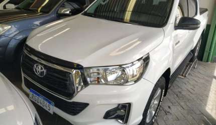 Toyota hilux 2.8 sr 4x4 cd 16v diesel 4p automático